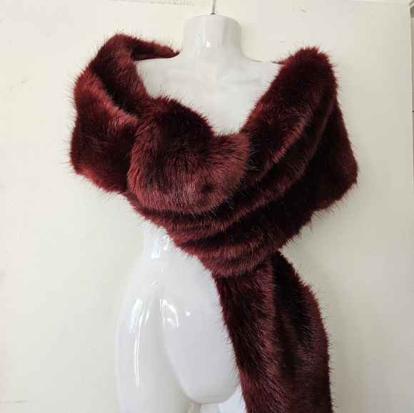 Halogen Lux Faux Fur Maroon Wrap - Picture 2 of 6